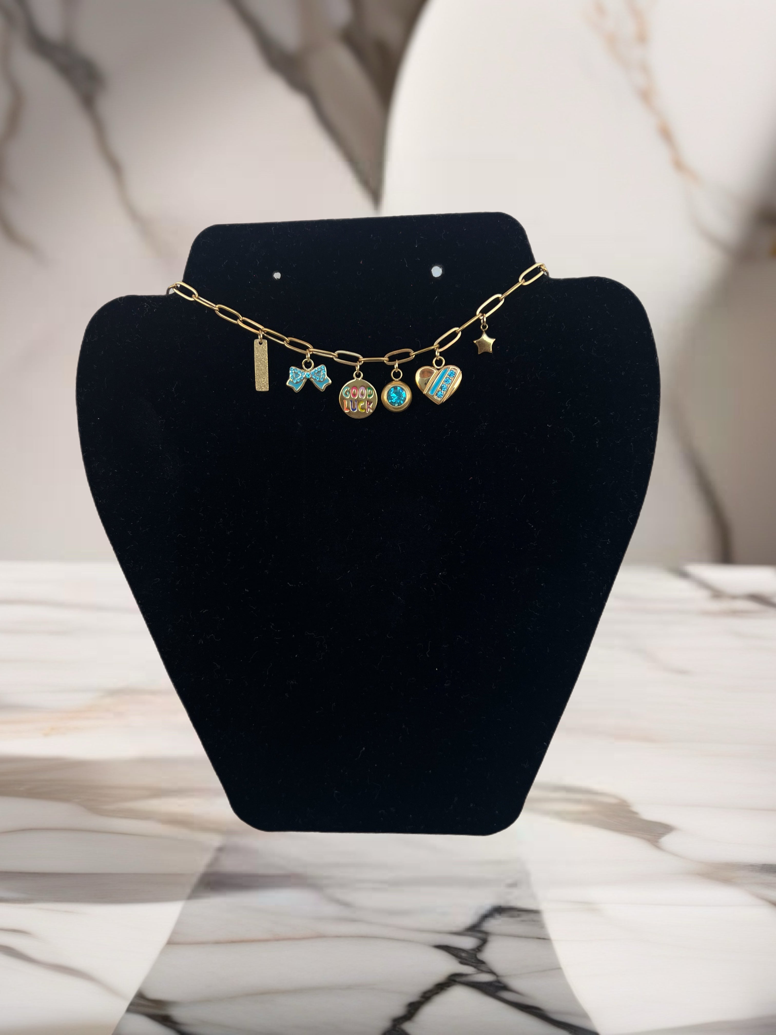 collana good luck